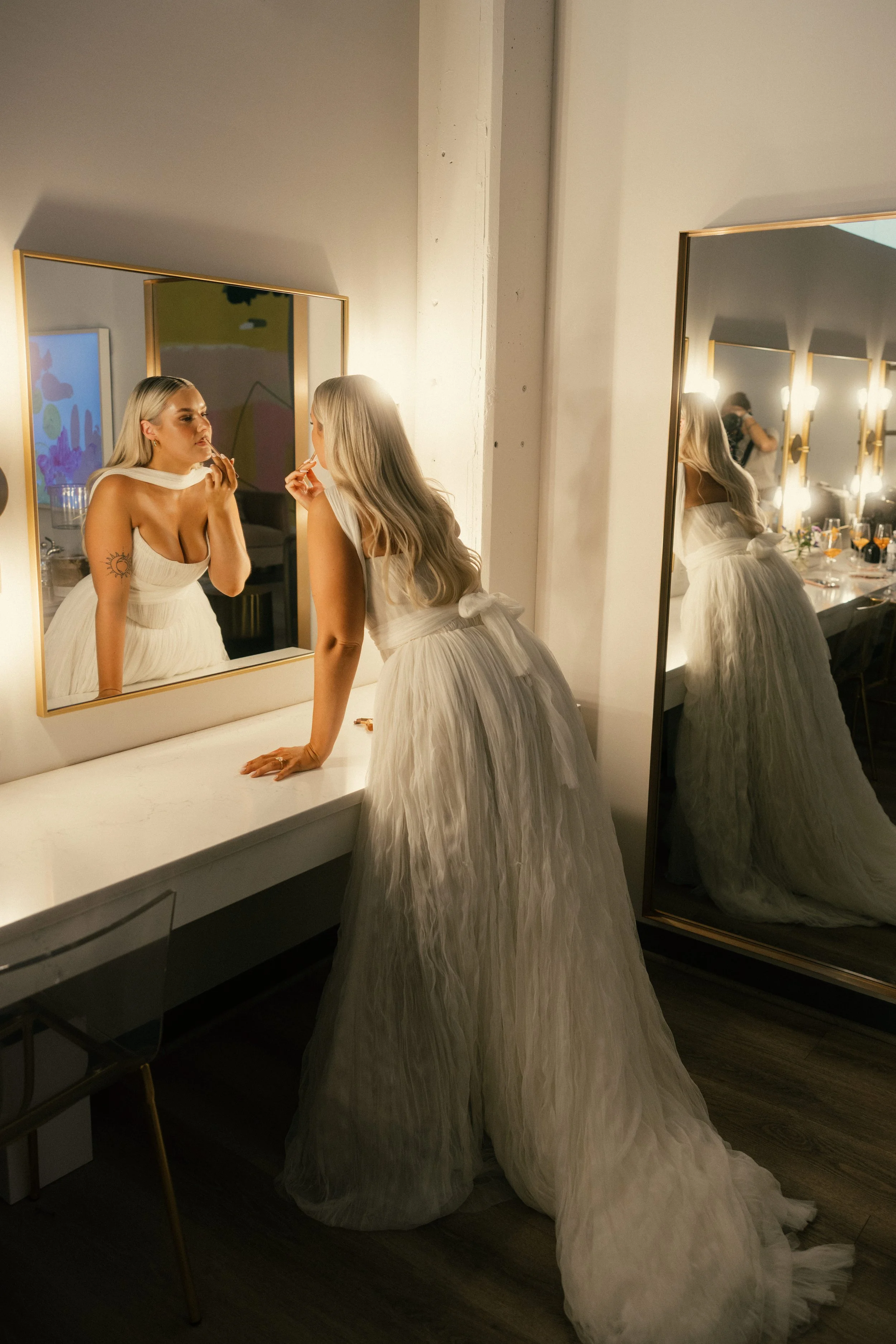 minnesota morning and getting ready wedding photos by madison delaney photography 100.jpg