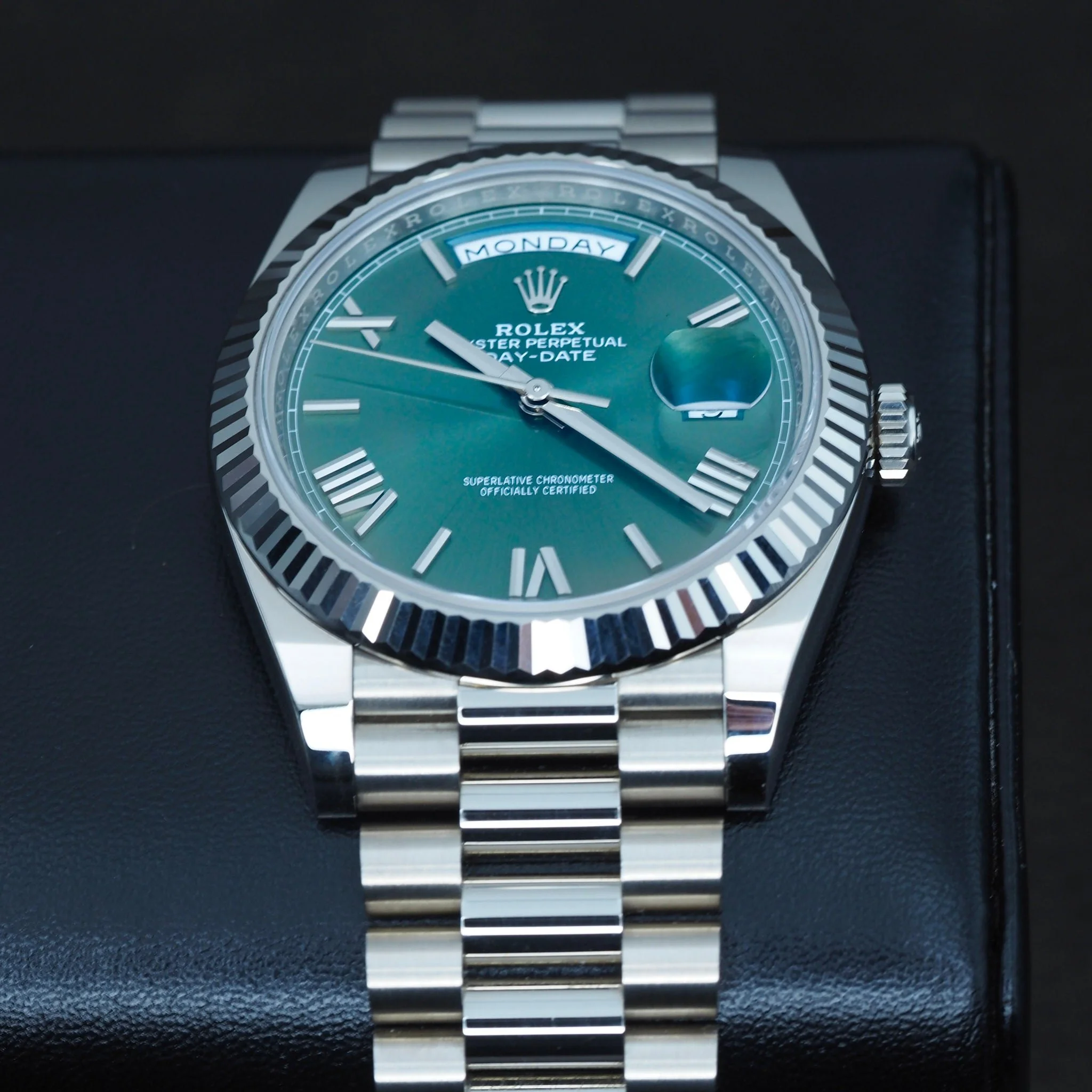 8-PC091589.jpg