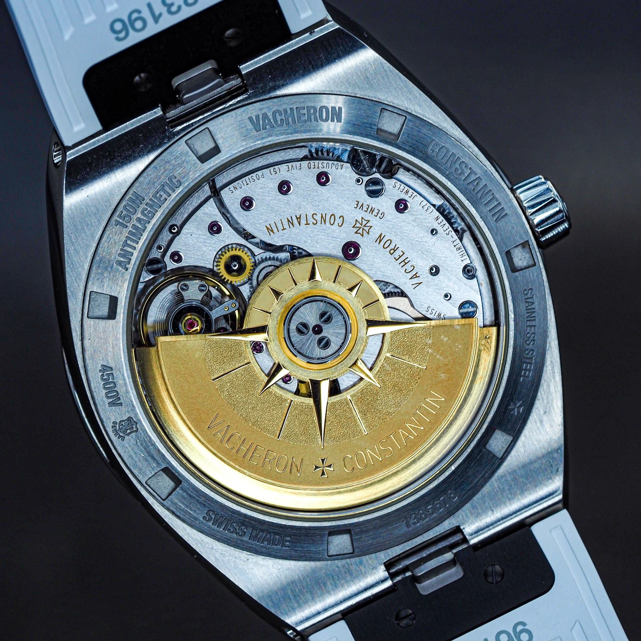 7-PB249103.jpg
