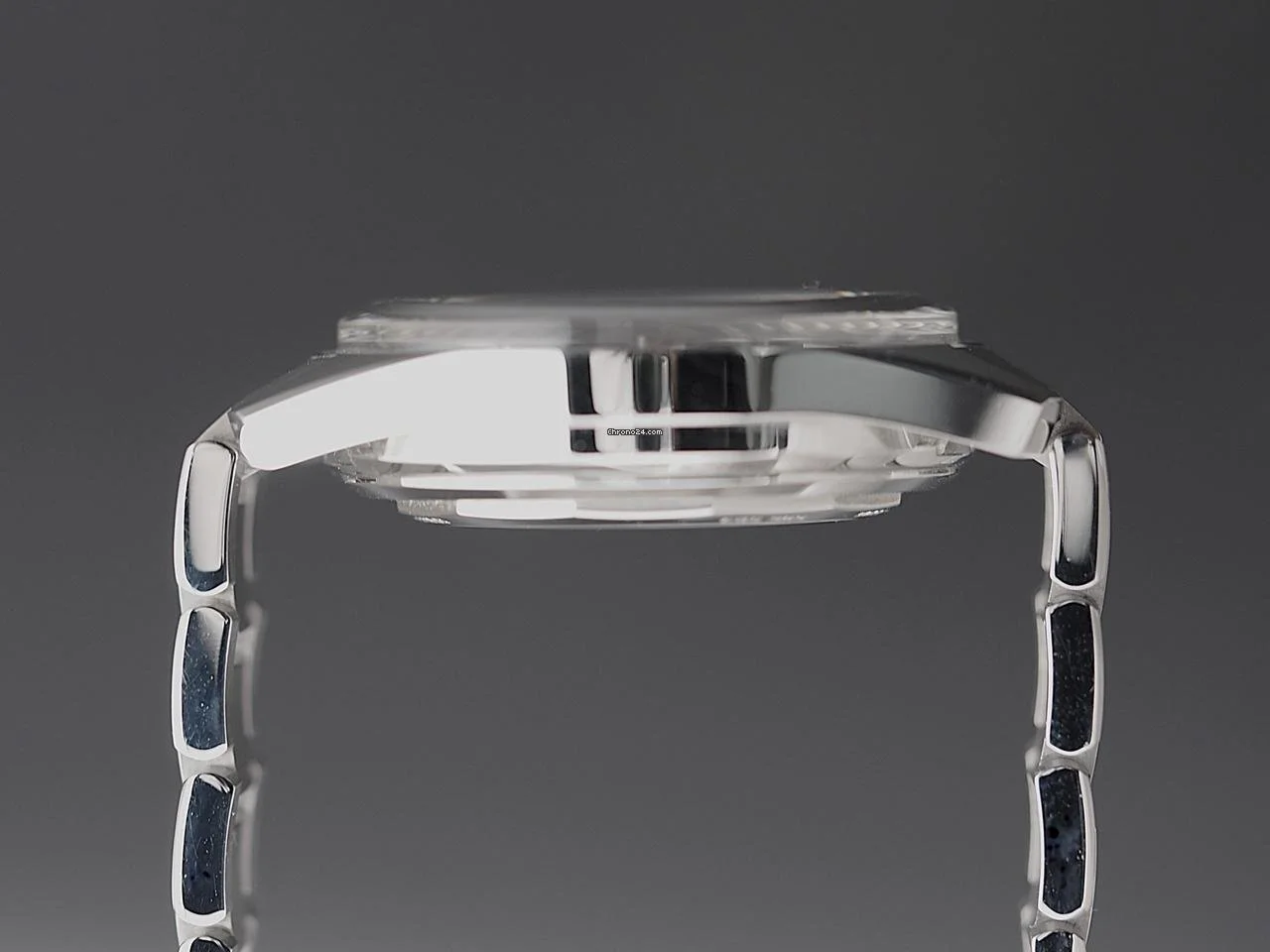 36684324-4ksv2xp6ukc6a8u11mmpvil0-ExtraLarge.jpg