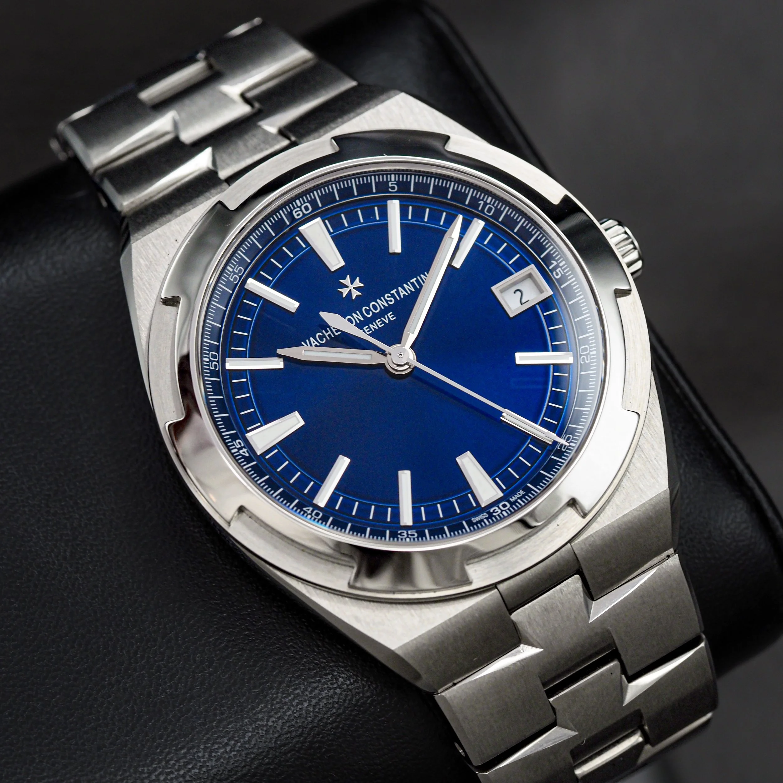 Vacheron Constantin Overseas 4500V Sunburst Blue 2020