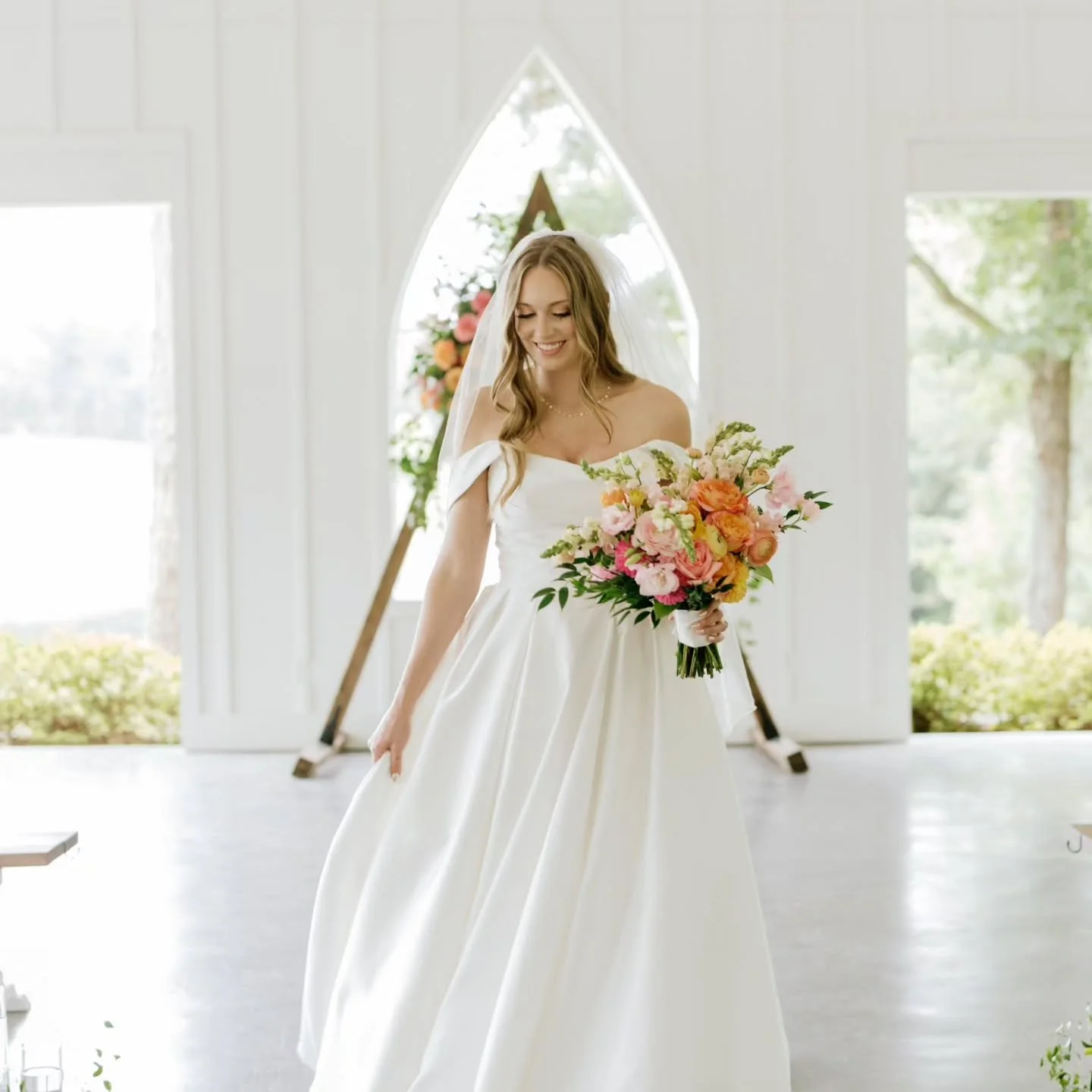 Every wedding tells a story, and flowers get to be part of that story from beginning to end.

From Alaina's bouquet to the ceremony florals and reception details, every piece was designed with intention and so much love. Seeing it all come together o