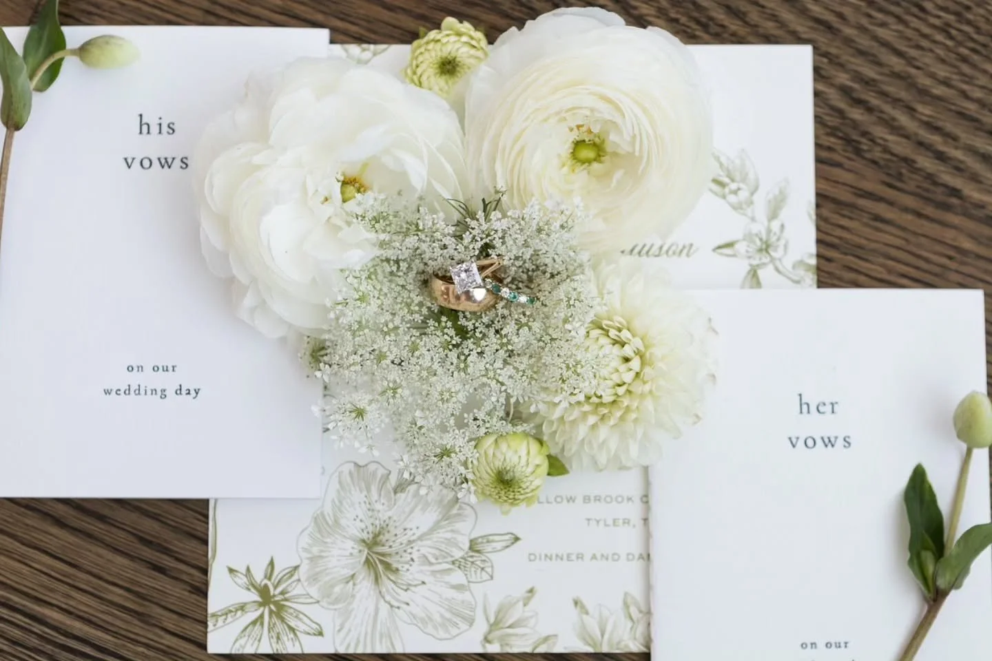 Still not over this one!

From the lush white peony bouquet to the ceremony florals and reception details, every piece was designed to feel classic, elegant, and effortless.

So grateful for couples who trust me to bring their vision to life and for 