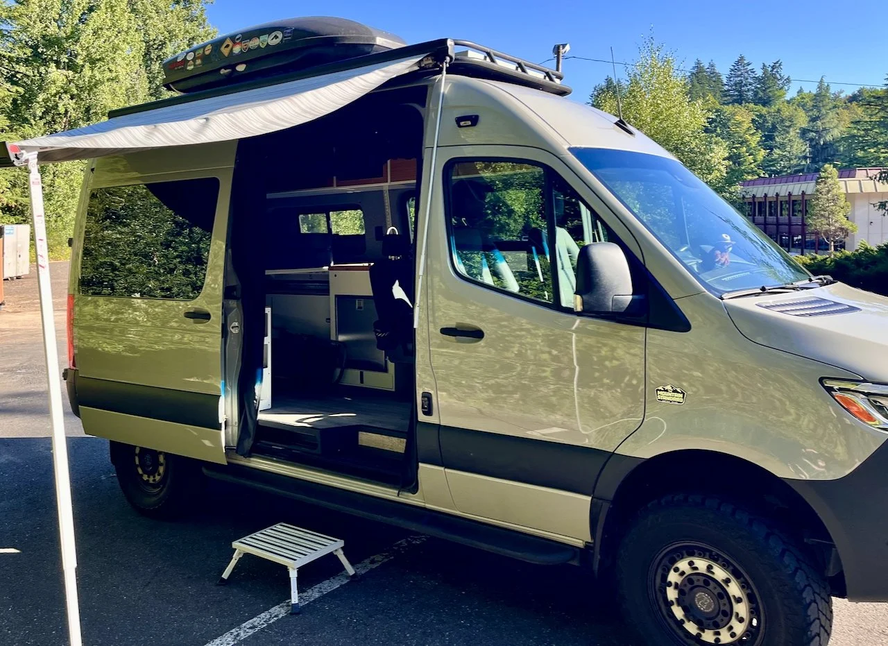 Fully extended sprinter awning FIAMMA
