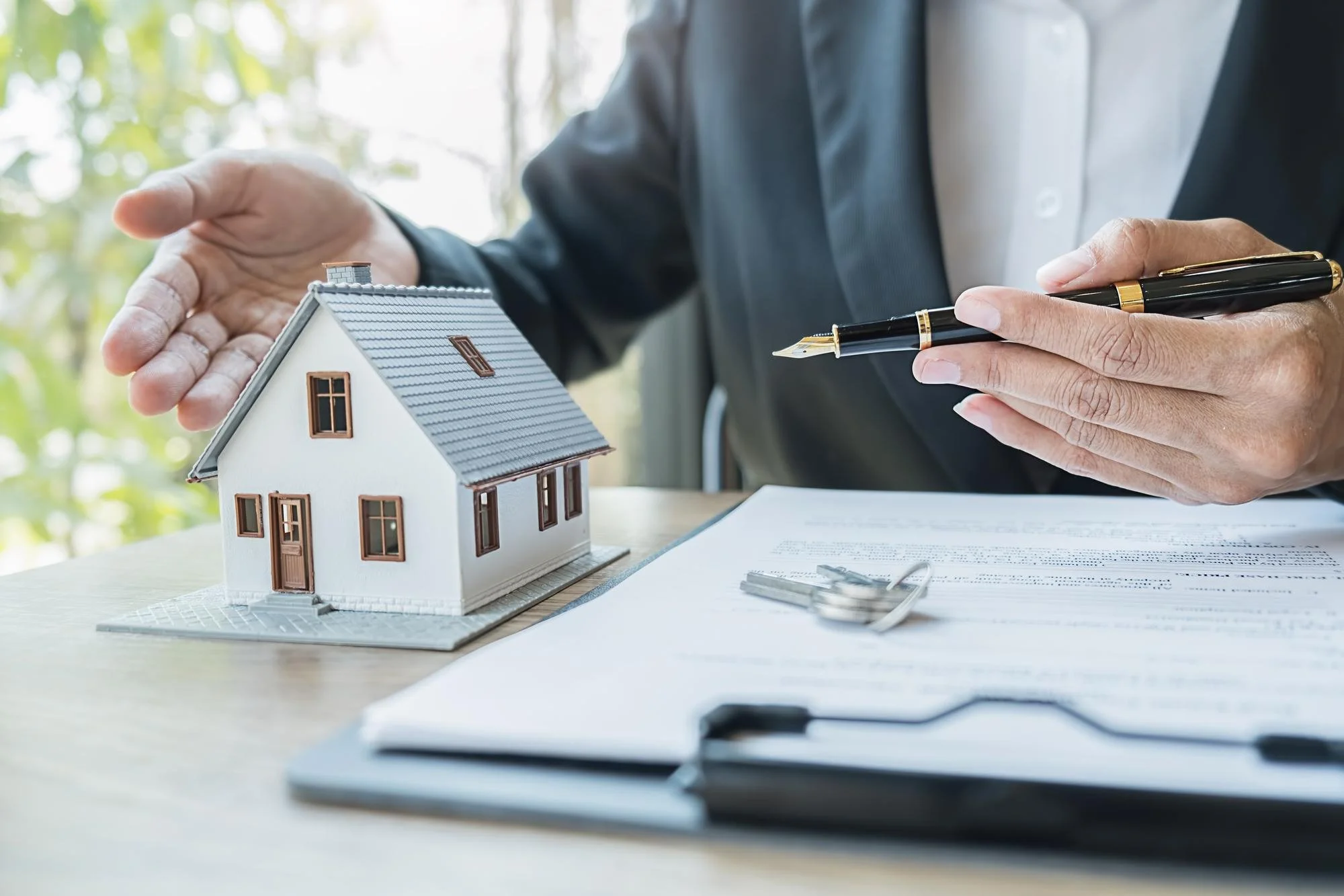 Residential & Commercial Closings