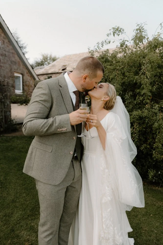 lucy-mark-wedding-325.jpg