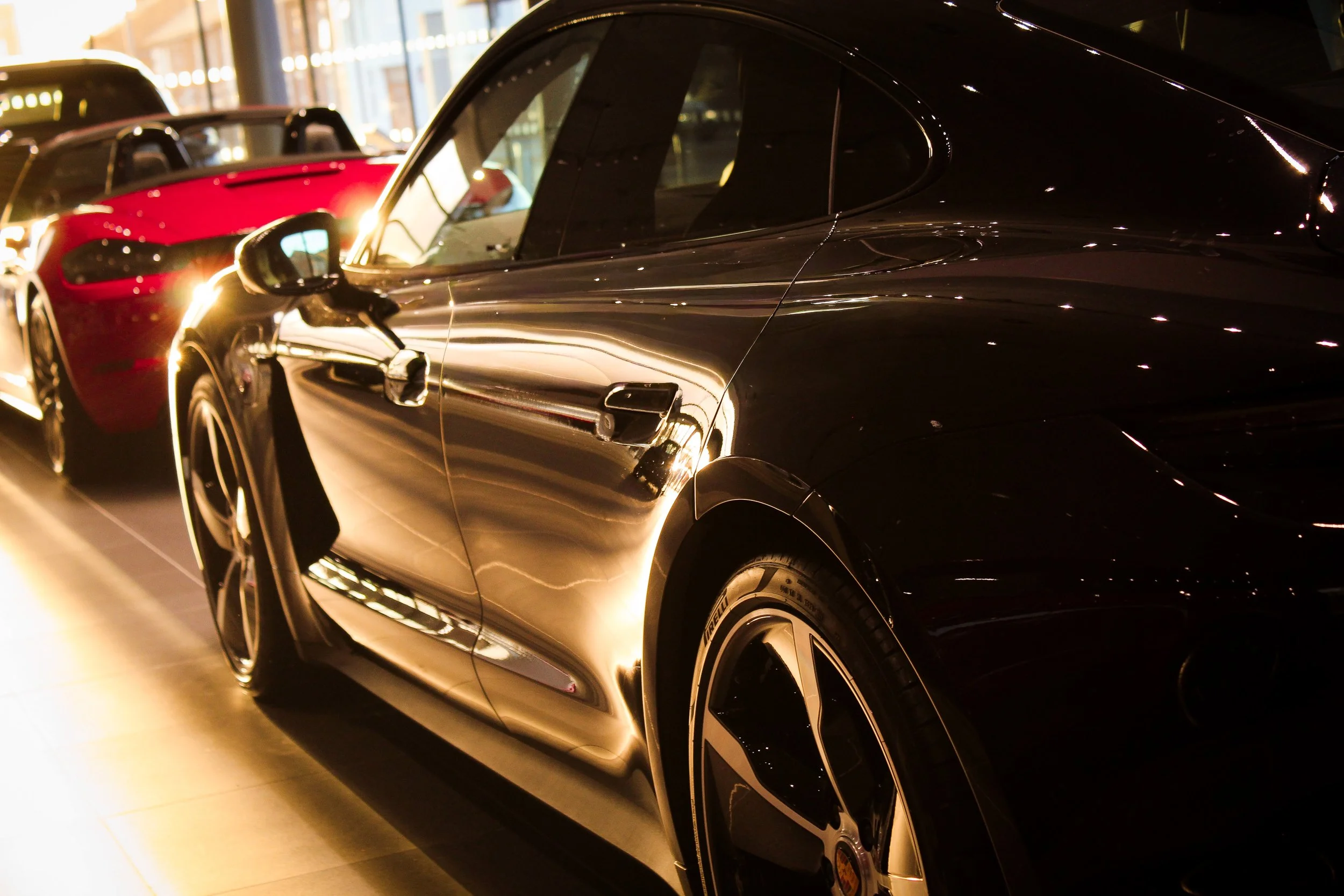 PORSCHE