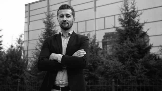 The Power of Executive Biographies