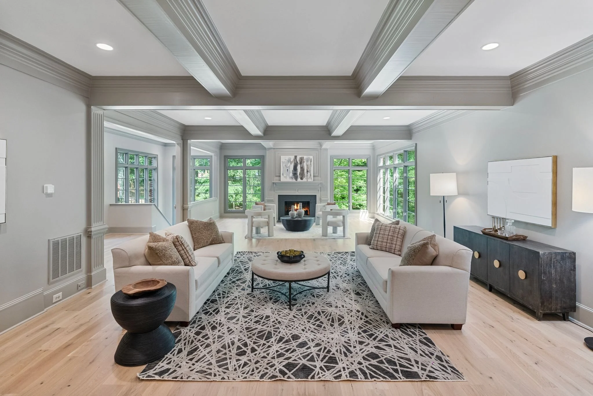 This transformation shows exactly why staging changes how buyers see a space.

#HomeStaging #StagedToSell #CharlotteRealEstate #DesignsUnlimitedStaging