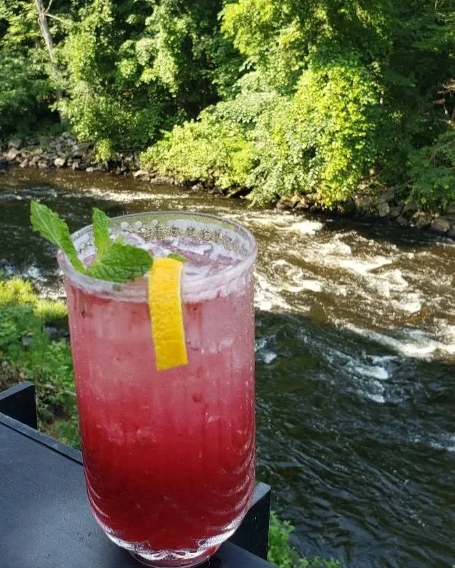 Brick+%26+Barrel+Logo+cocktail.jpg