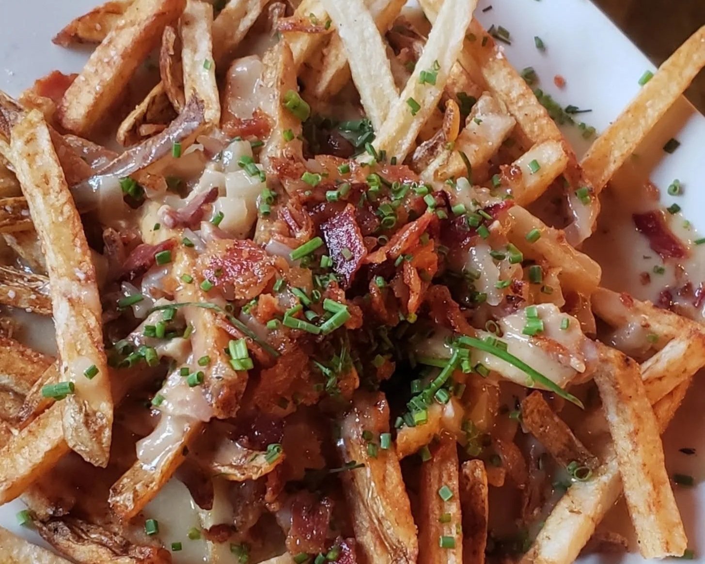 Brick+%26+Barrel+Irish+Poutine.jpg