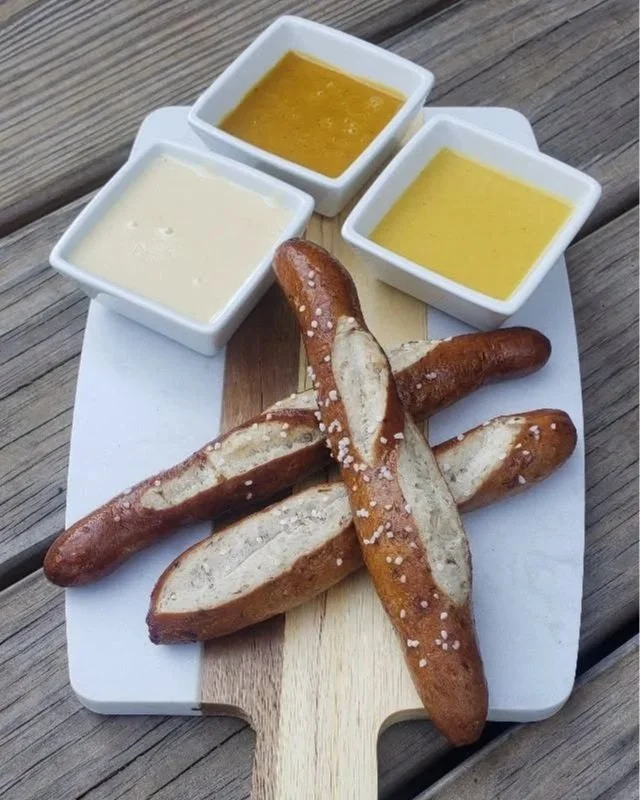 BrickandBarrelfood+dip.jpg