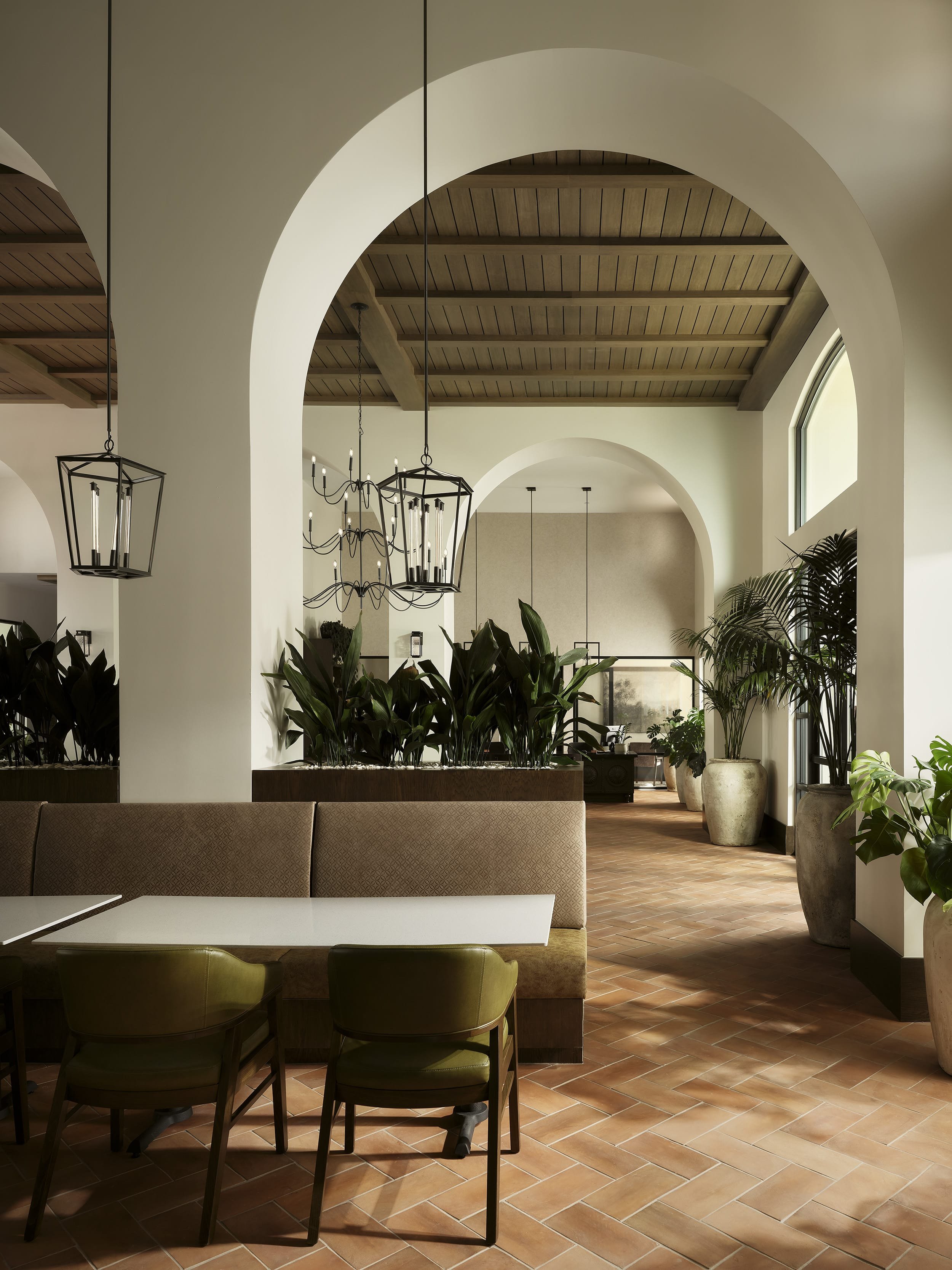 Eric-Lucero-Photography_Trio_Solana-Winchester_Club-Bench-Entry.jpg
