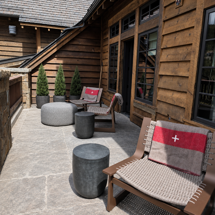 GUEST PATIO.png