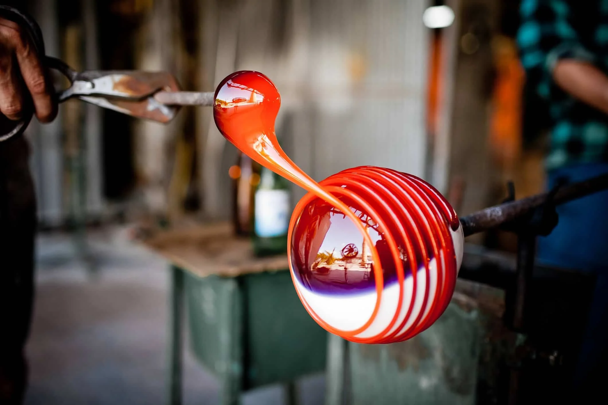 Liquid-Light-Glass-1.jpg