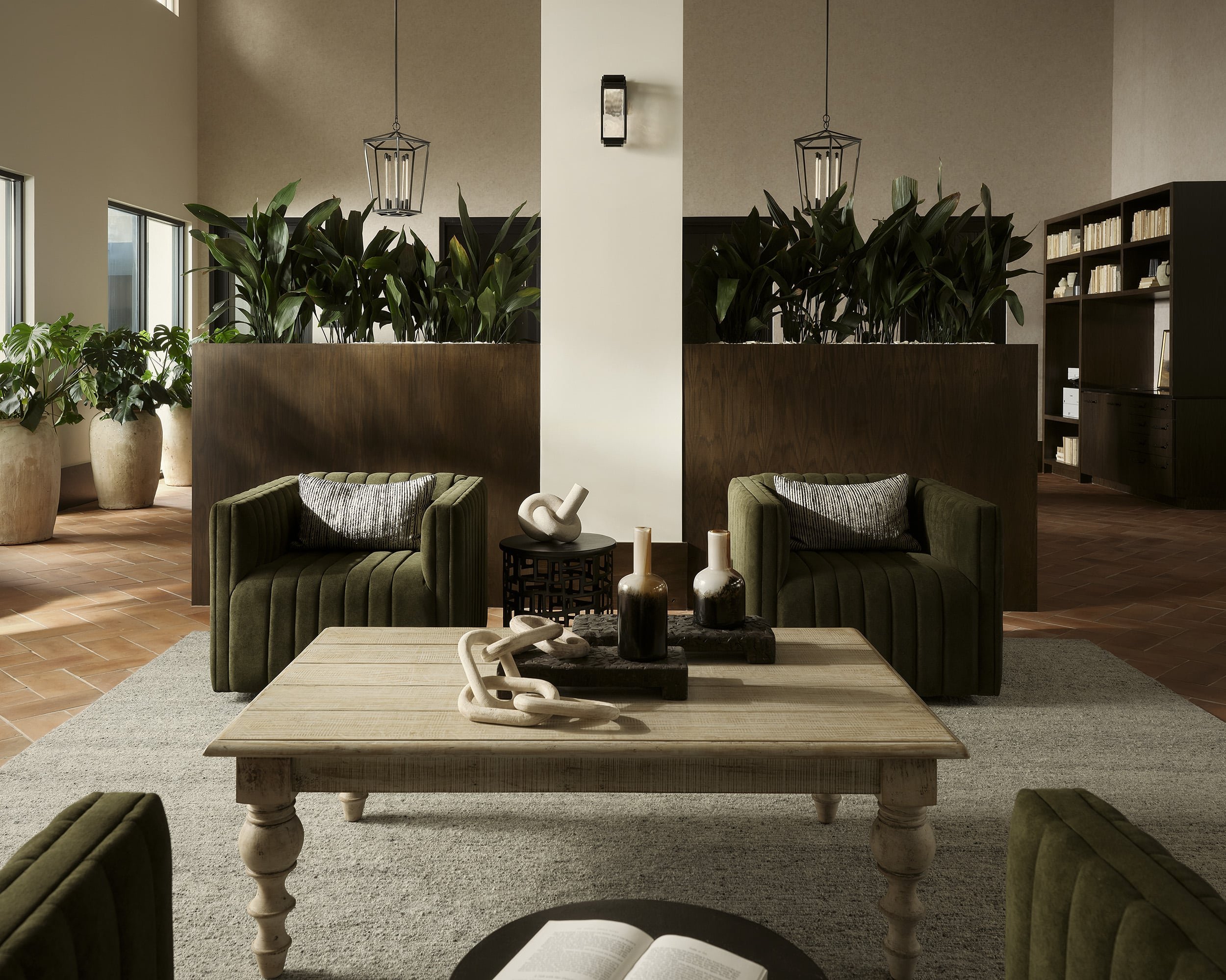 Eric-Lucero-Photography_Trio_Solana-Winchester_Club-Entry-Seating.jpg
