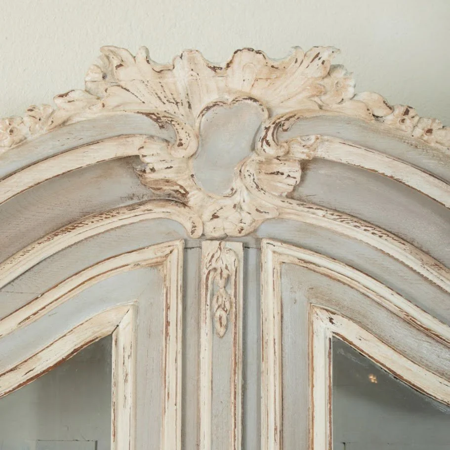 25A107-18th-Century-Buffet-Deux-Corps-14_669ed3cb-f8f4-4cdb-b2ed-e099e506efe7.jpg