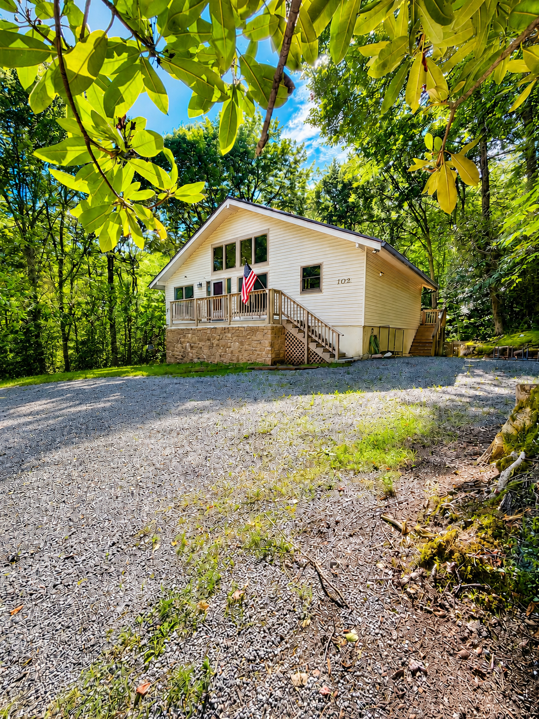 Creekside Perch Cabin Rental by IronGate Collection