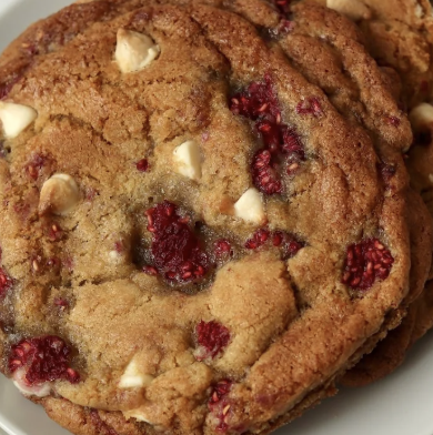 raspberry ripple cookie