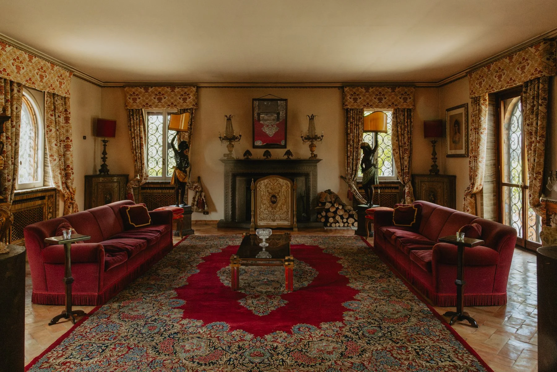 Vola_Via_Studio_Rome_Italy_Wedding_Venue_Villa_Livia-2.jpg