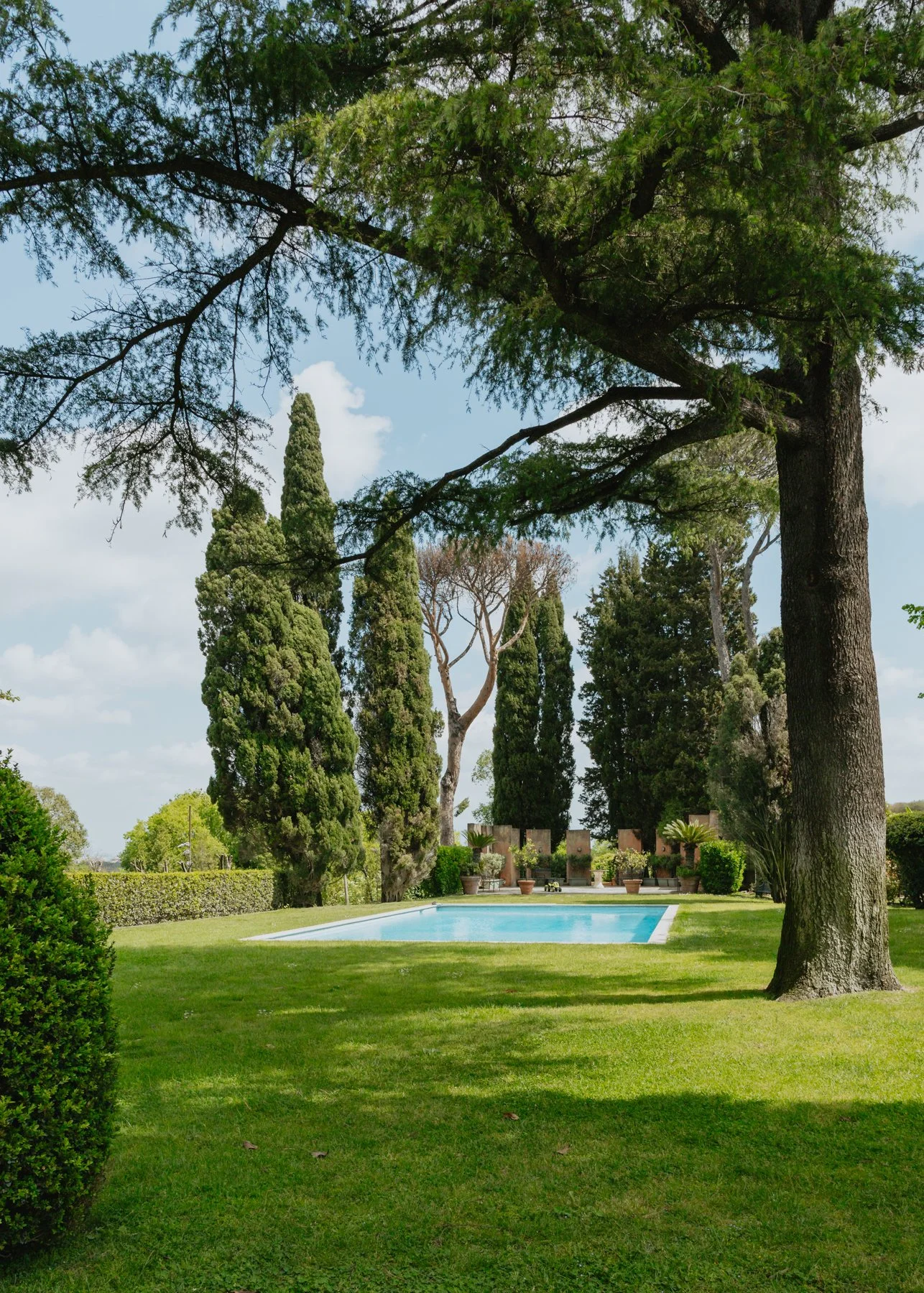 Vola_Via_Studio_Rome_Italy_Wedding_Venue_Villa_Livia-14.jpg
