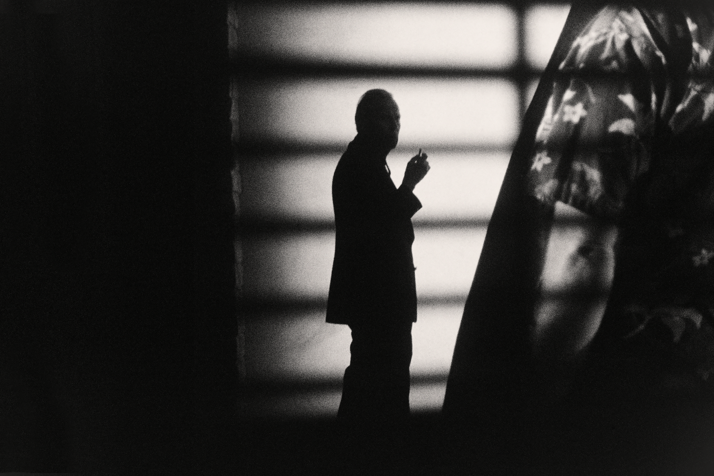 OtherSideoftheWind_Still_05.png