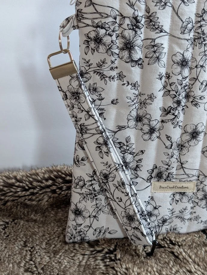 white floral with wristlet.jpg