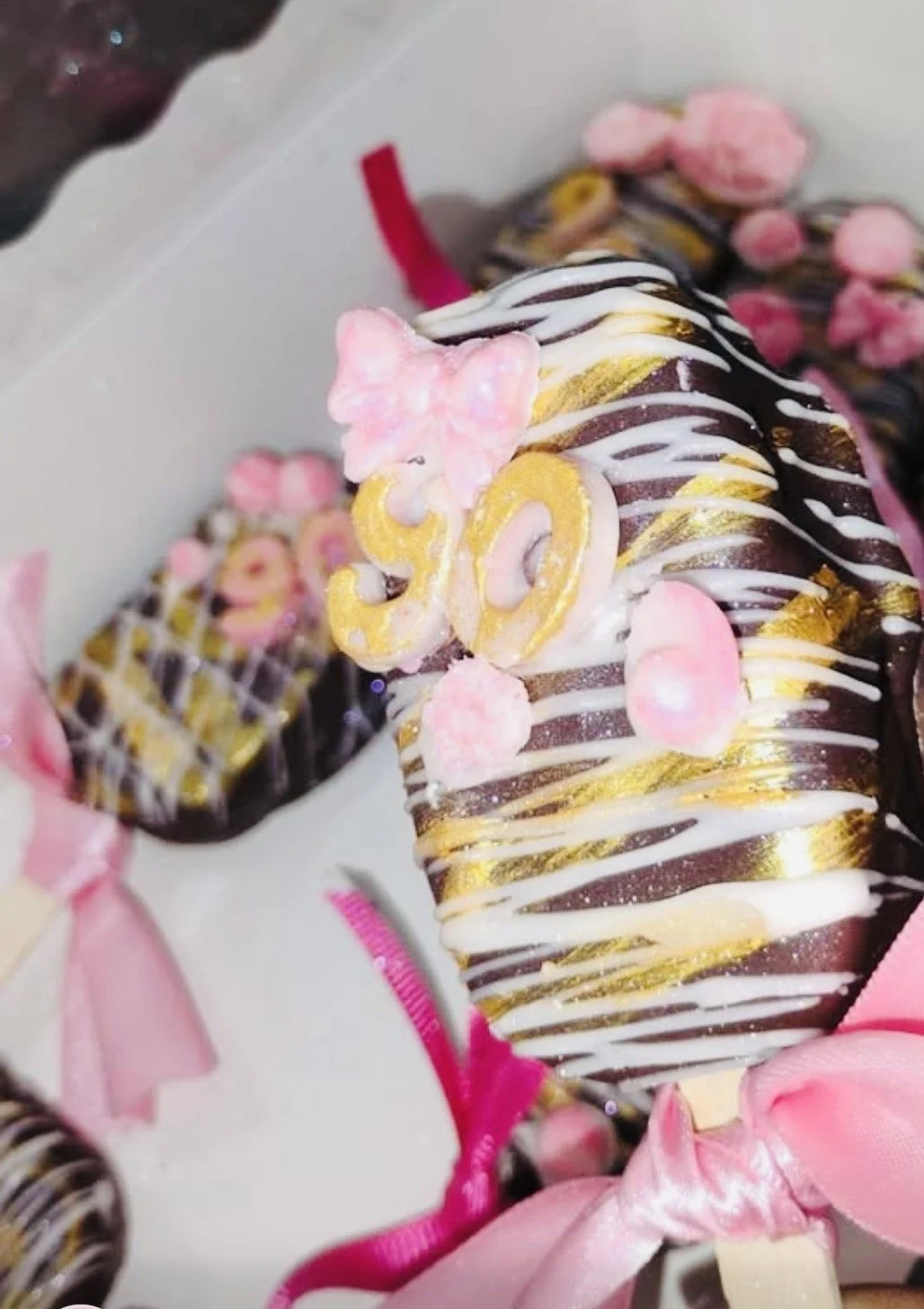 10 Chocolate Cake Pops