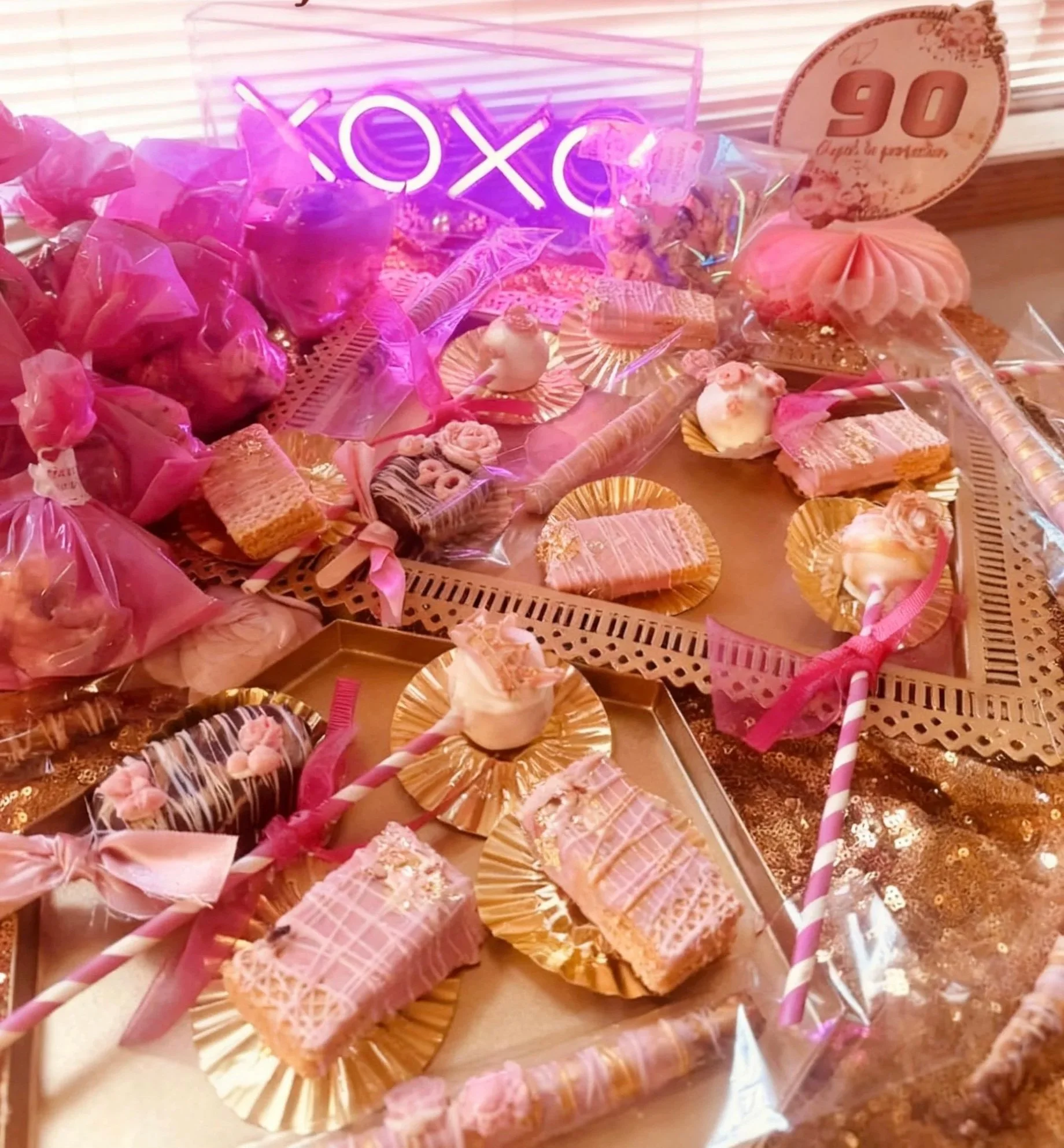 Sweet Six-6 Treats⭐