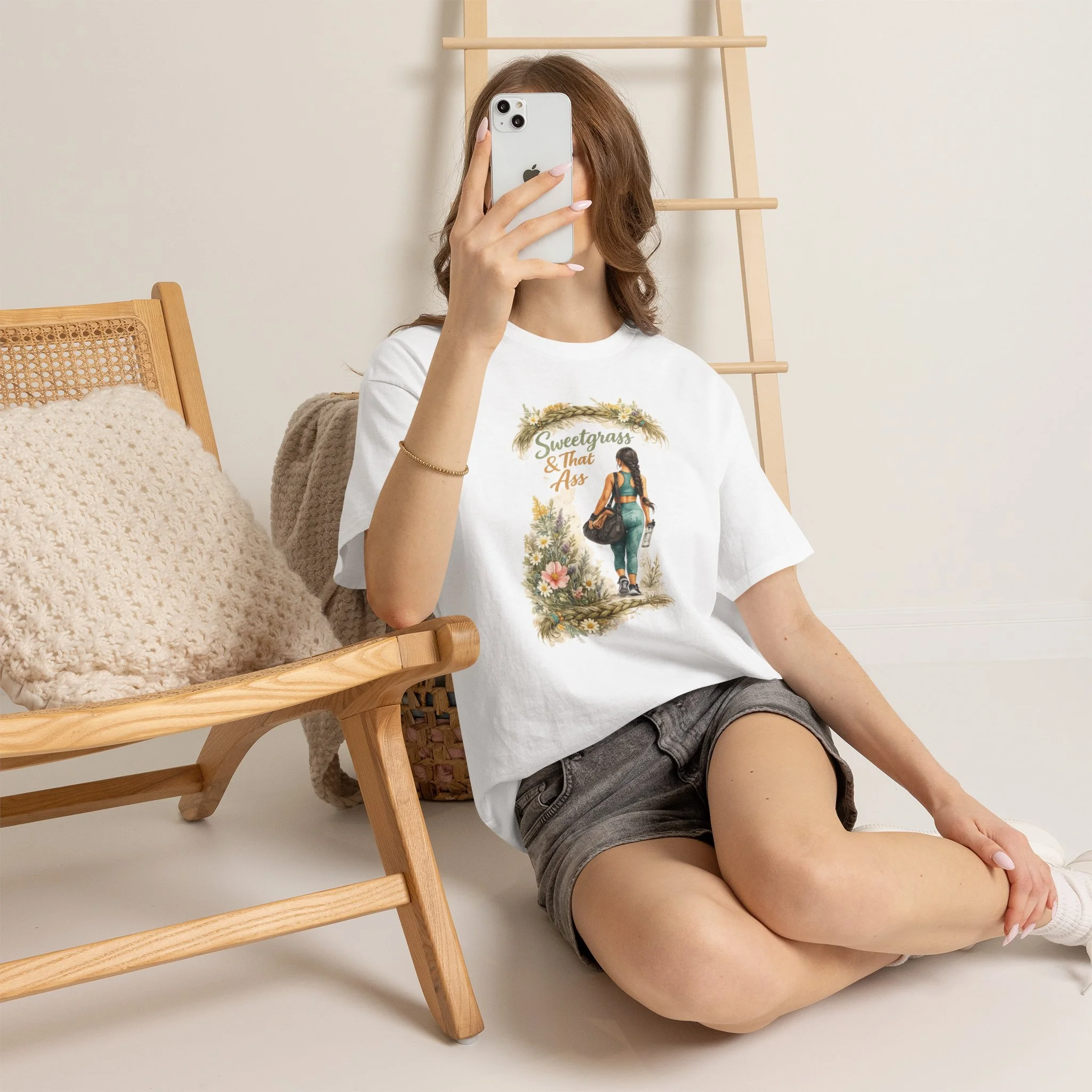 Lifestyle 2, White.jpg