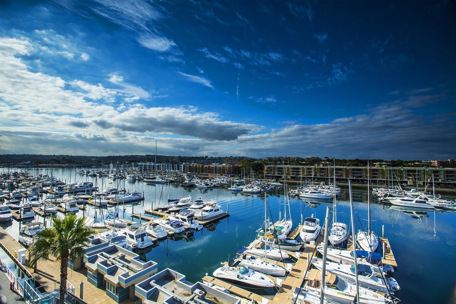 HOA & MARINA WATERWAYS