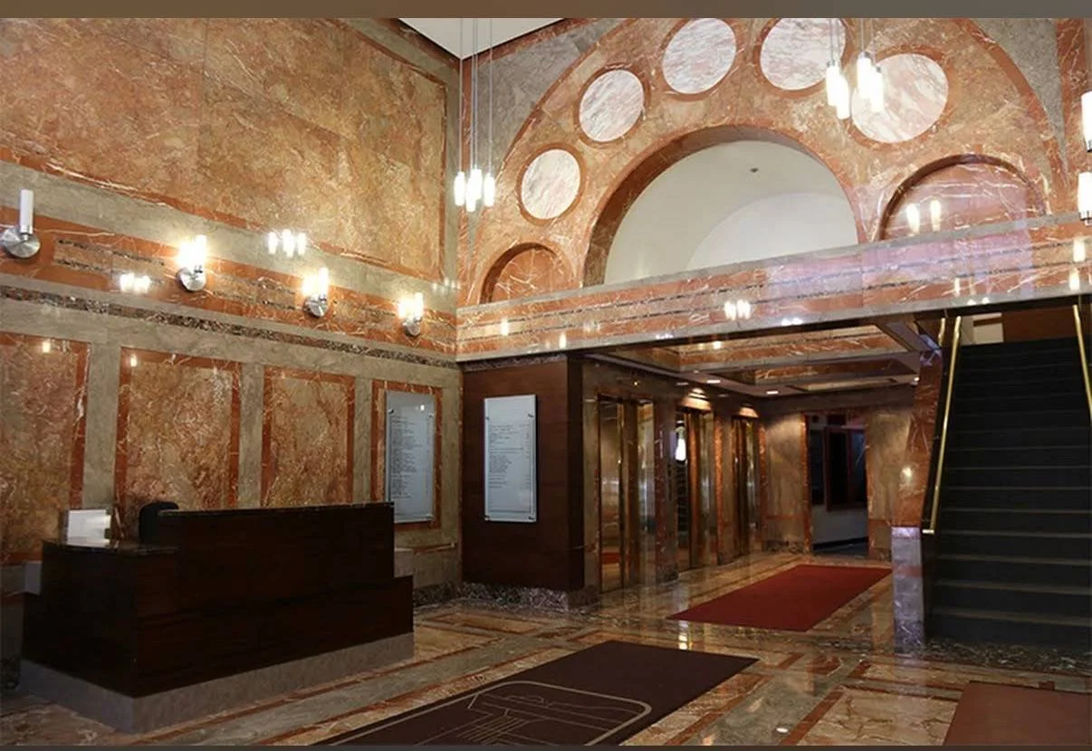 building entry1.jpg