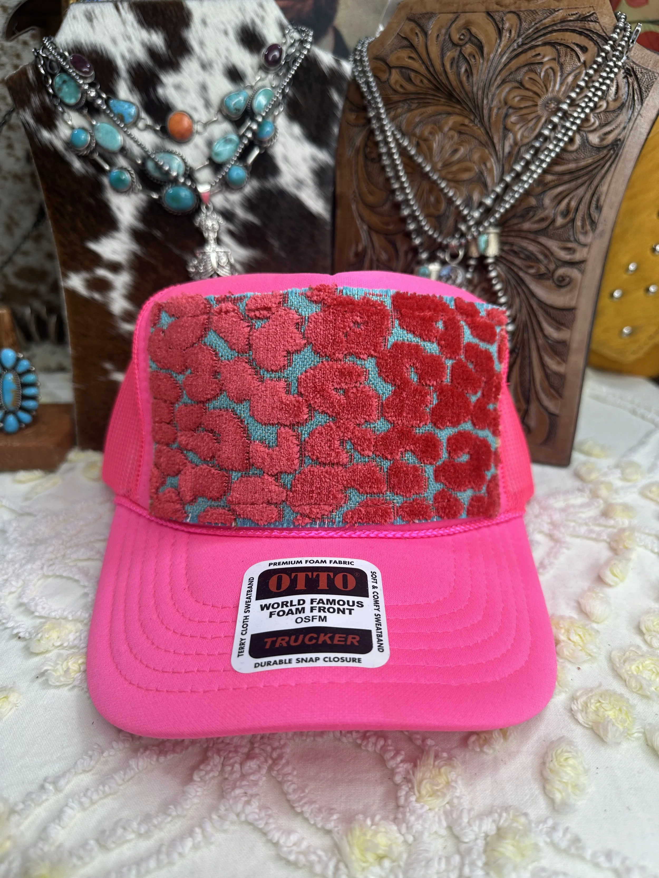 Mitty Hat - Pink/Red Leopard