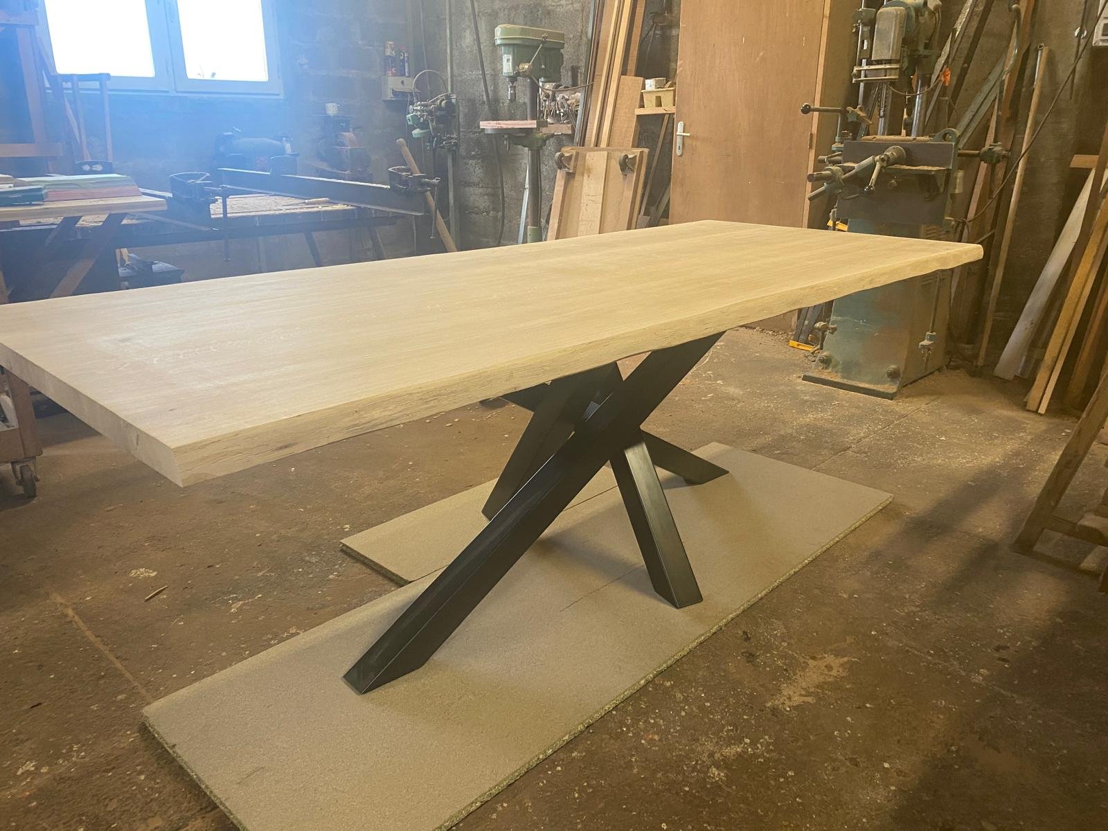 Création d'une table en bois de salle à manger