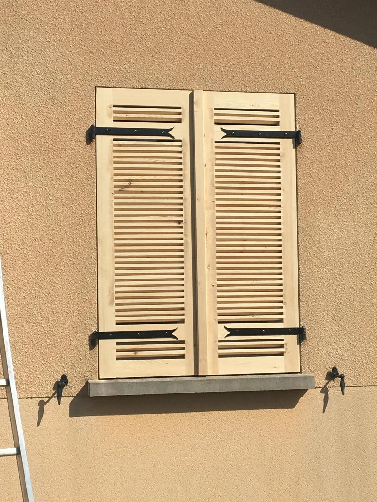 Création de volets persiennes à Sainte-Colombe