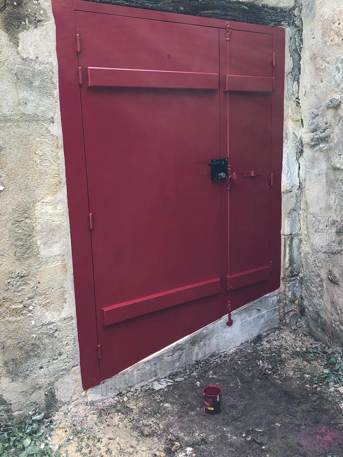 Porte de Chai, au château Laniote, à Saint-Emilion.