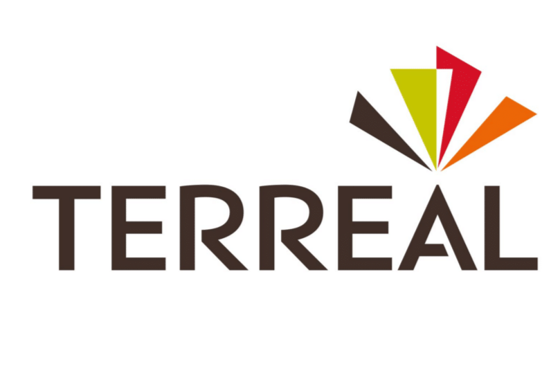 Logo avec le mot 'TERREAL' et un symbole coloré en forme de flammes ou de plumes au-dessus