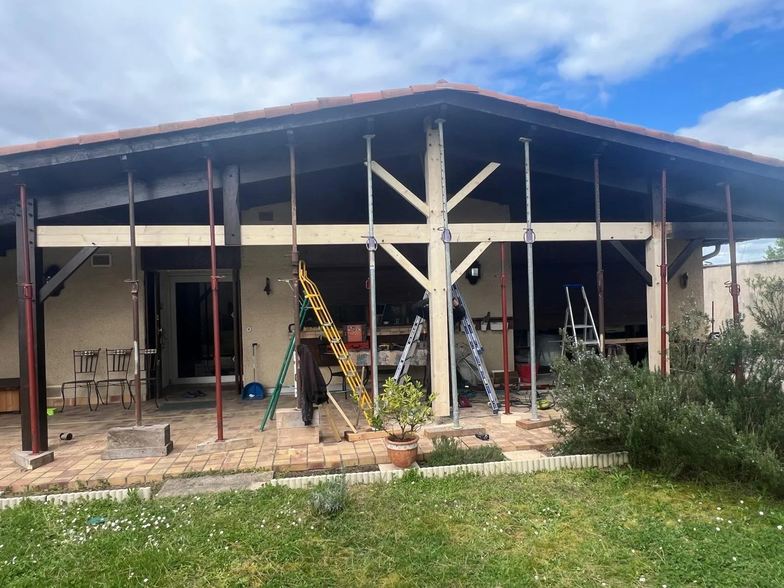 Rénovation et remplacement de la charpente 