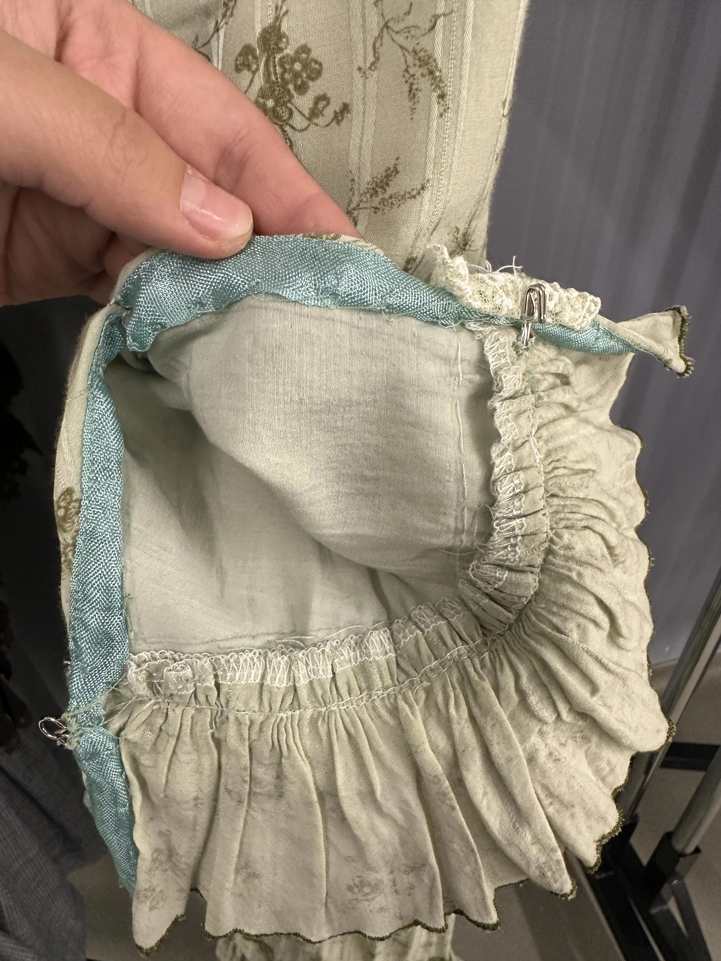 final finishing of cuff after being dipped and let out to the maximum