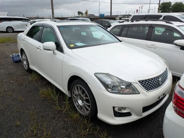 2009 Toyota Crown 3.5 Athlete with Sunroof — Coming soon