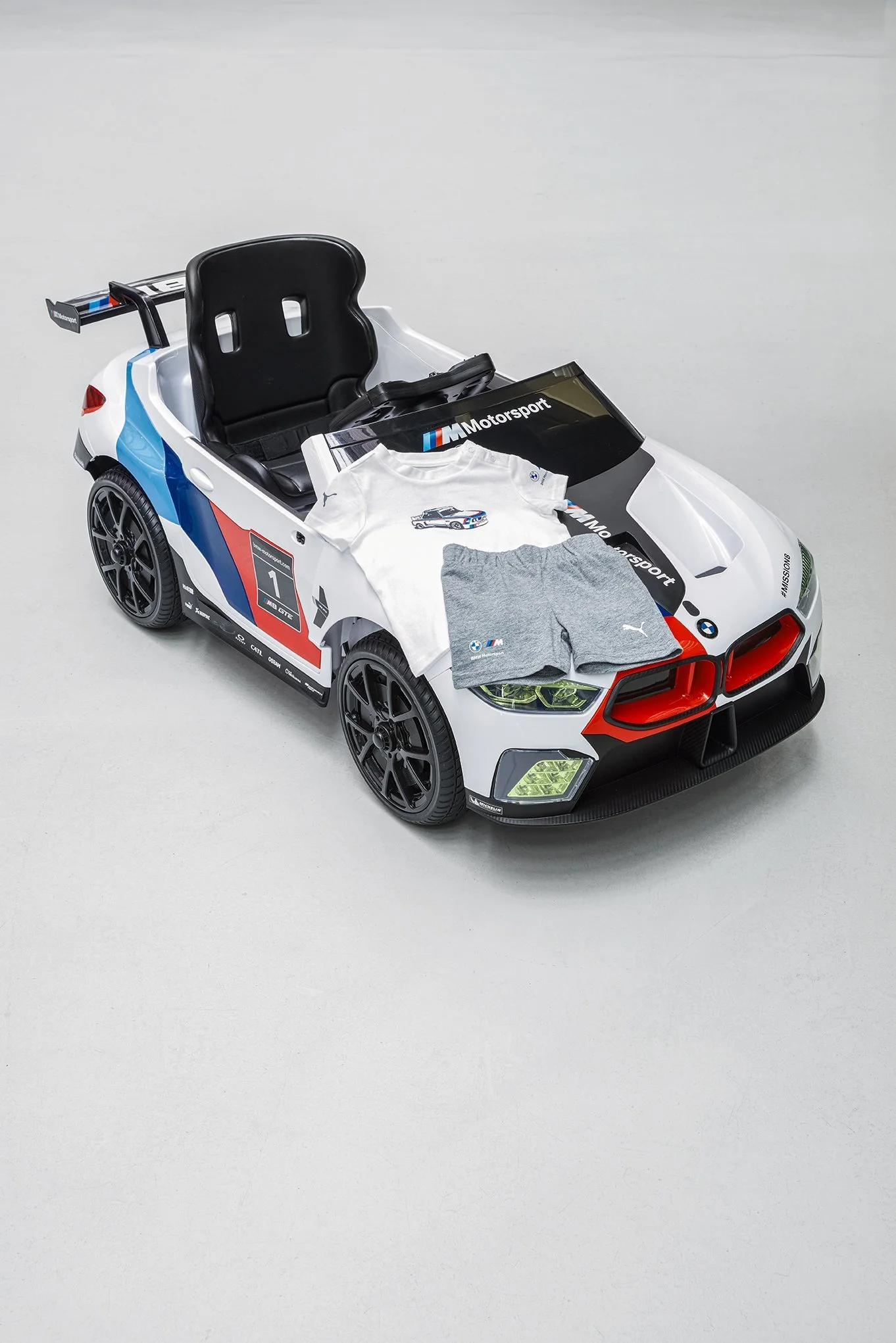 BMW M-Motorsport – Automotive-Motiv 9, High-End-Retusche Bildergut