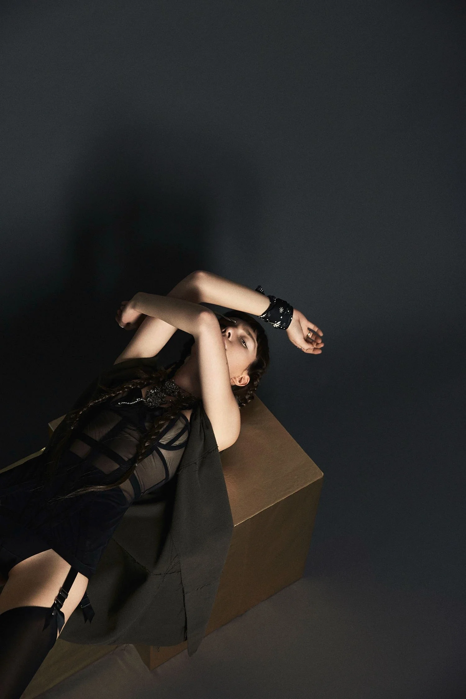 Burning Girl Blanc Magazine – Beauty-Motiv 6, High-End-Retusche Bildergut