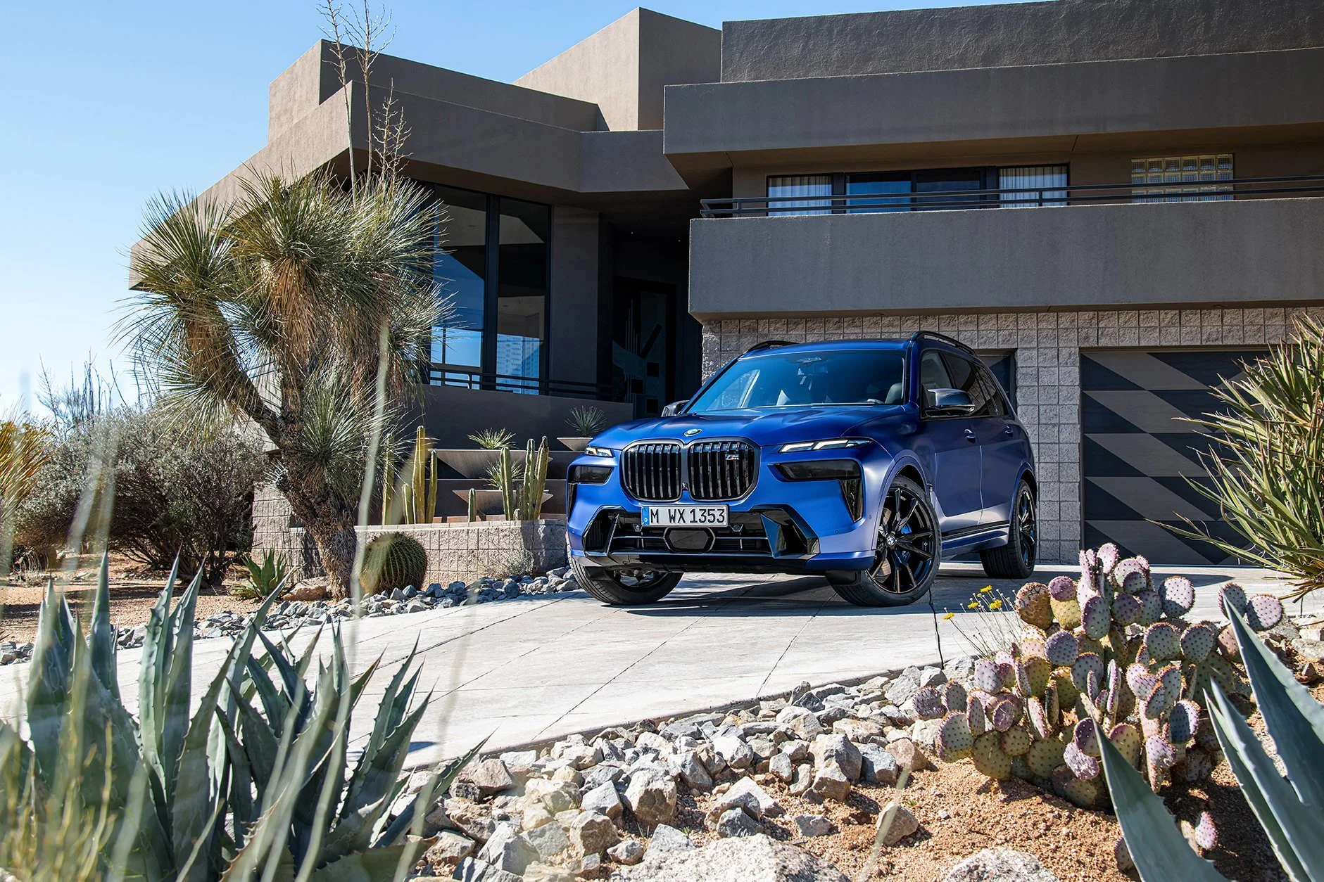 BMW X7 Pressclub – Automotive-Motiv 30, High-End-Retusche Bildergut