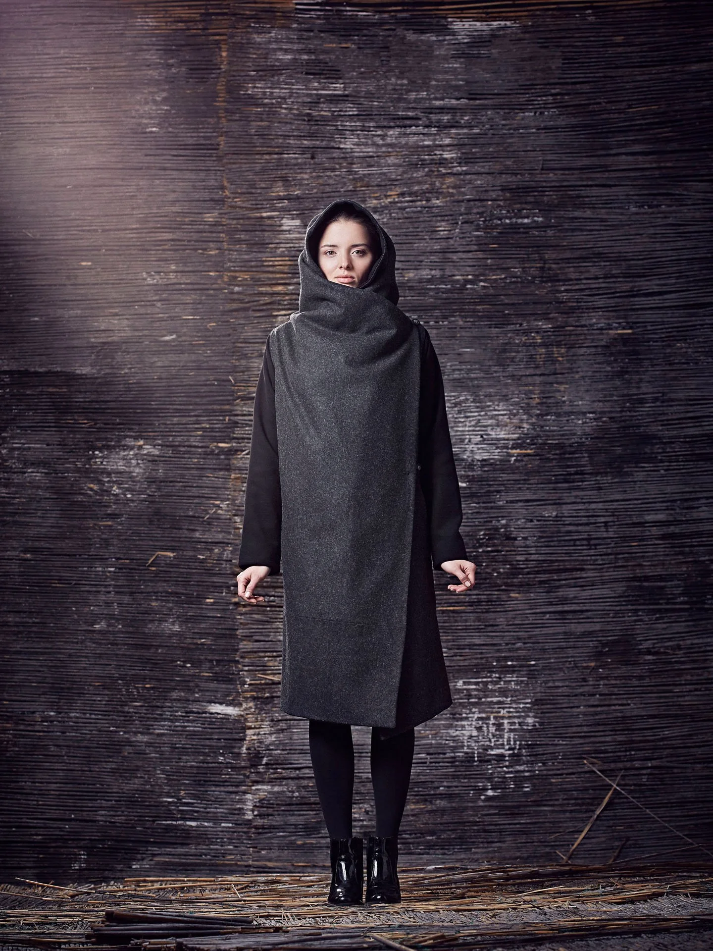 Simon Èse Winter 15 16 Lookbook – Beauty-Motiv 8, High-End-Retusche Bildergut