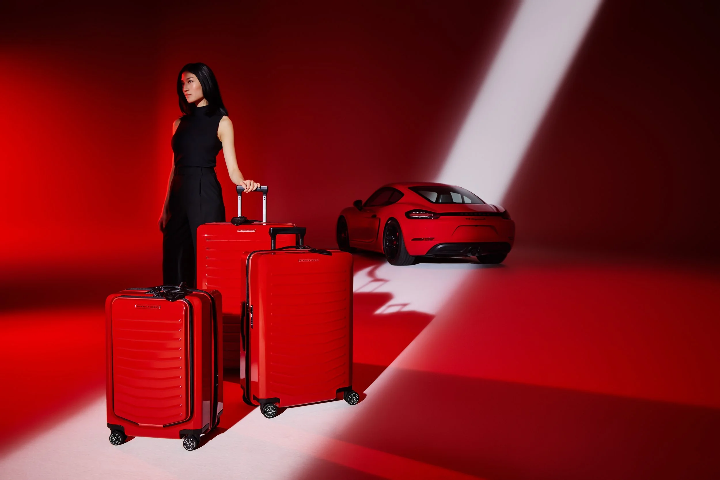 Porsche Design Roadster Hardcase – Product-Motiv 2, High-End-Retusche Bildergut