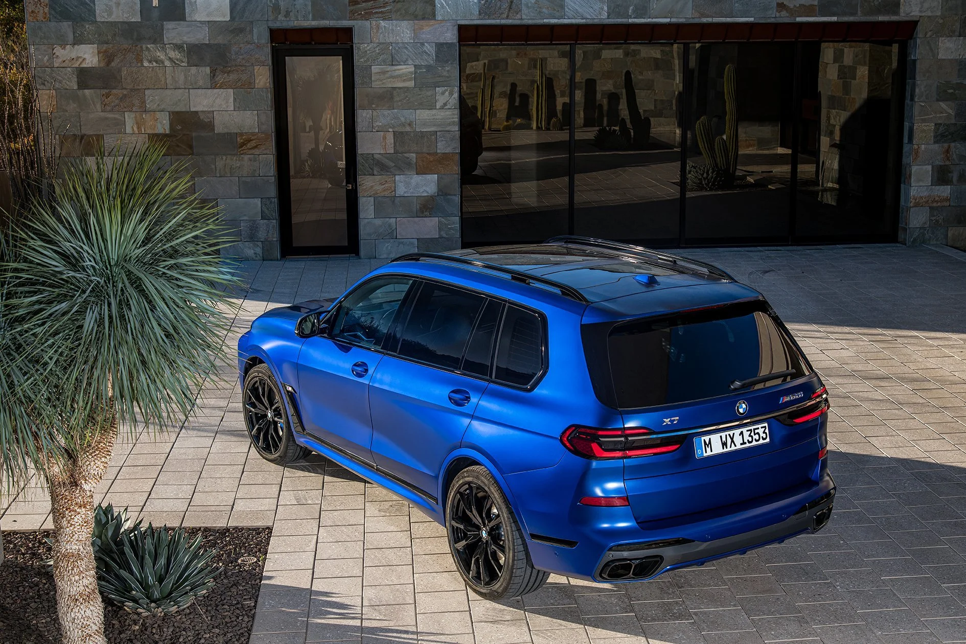 BMW X7 Pressclub – Automotive-Motiv 28, High-End-Retusche Bildergut