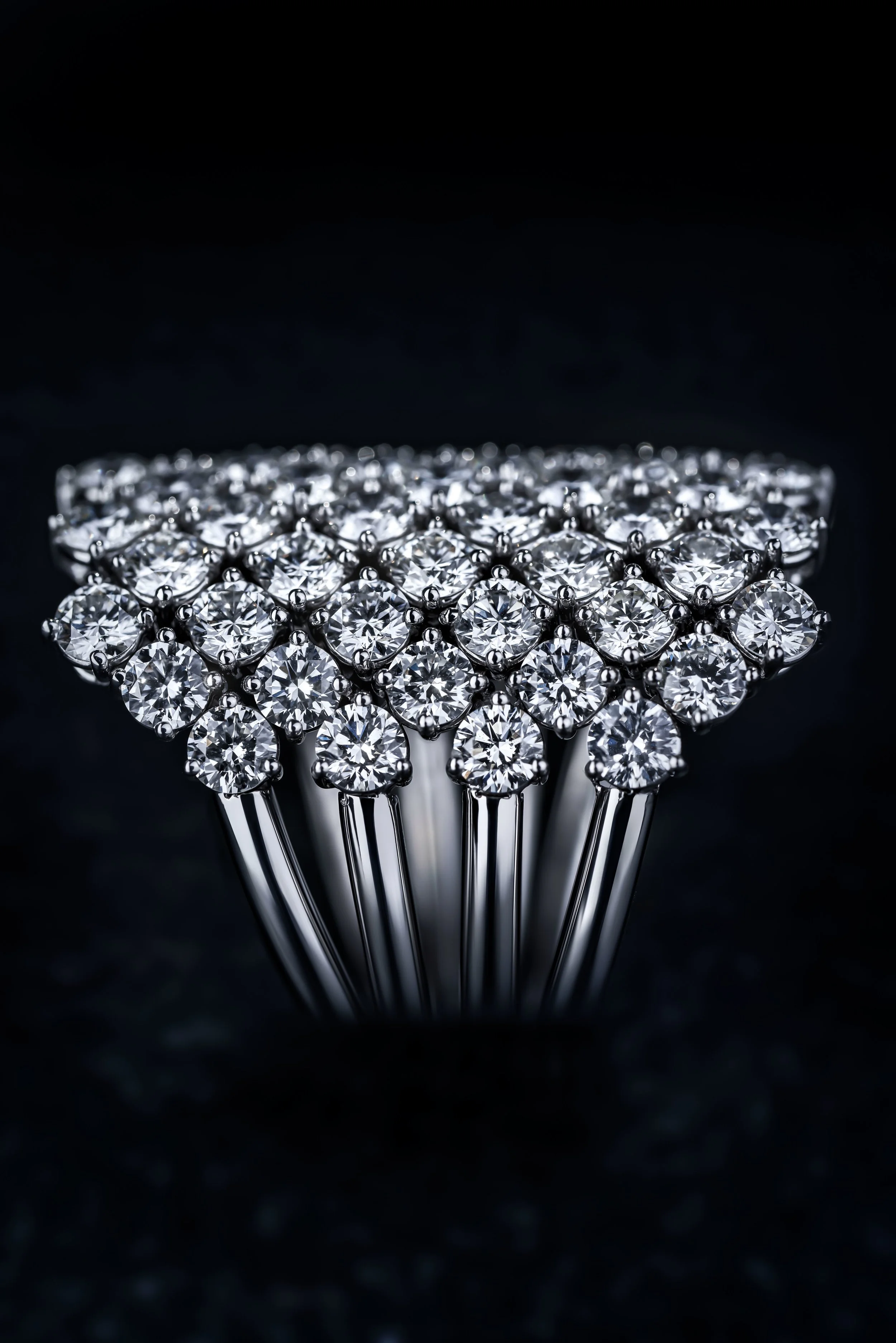 Still Life Shiny – Product-Motiv 5, High-End-Retusche Bildergut