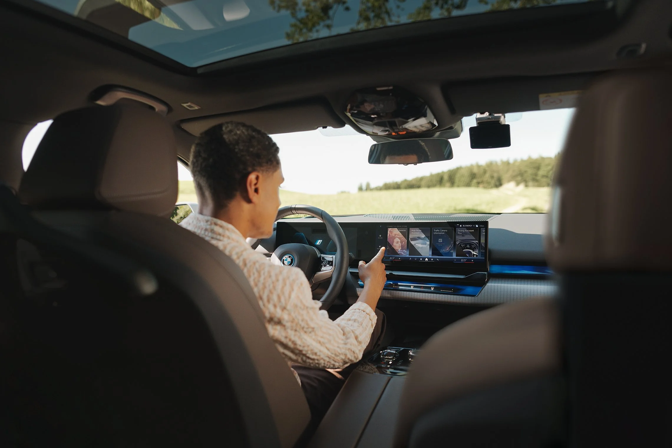 BMW Accessories Spring Summer – Automotive-Motiv 15, High-End-Retusche Bildergut