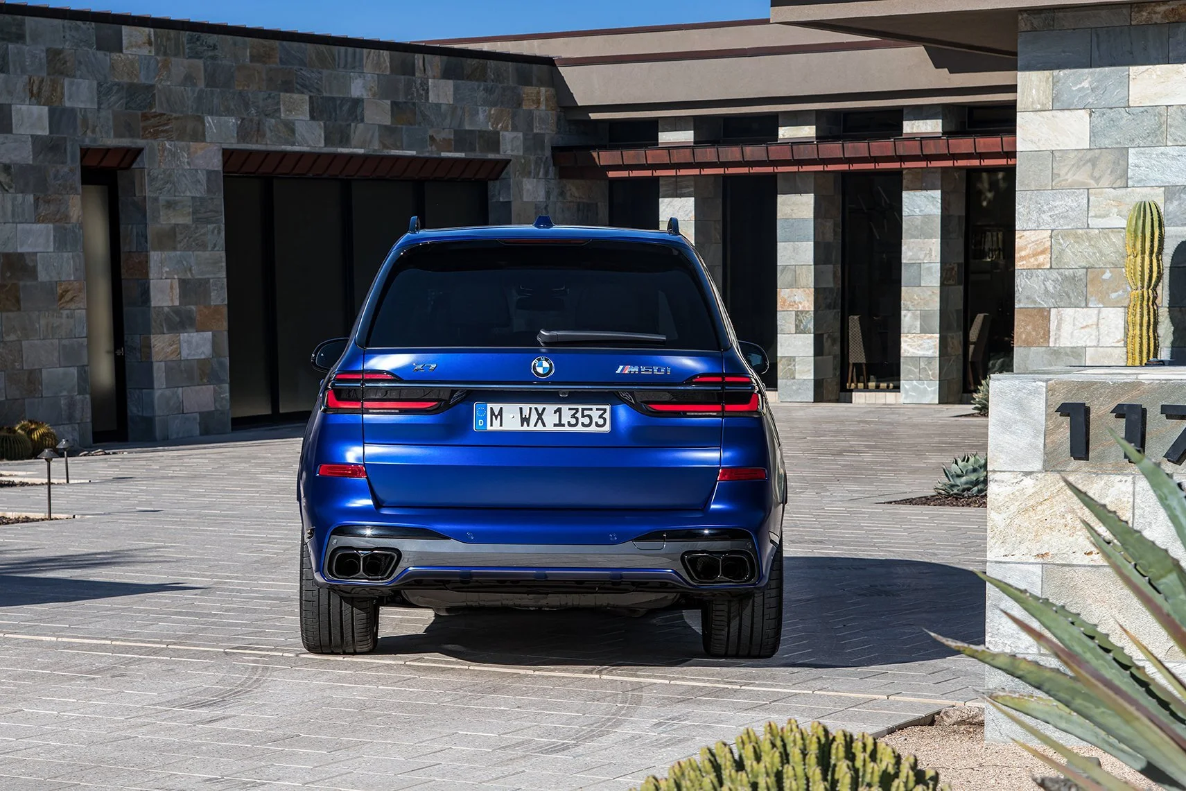 BMW X7 Pressclub – Automotive-Motiv 23, High-End-Retusche Bildergut