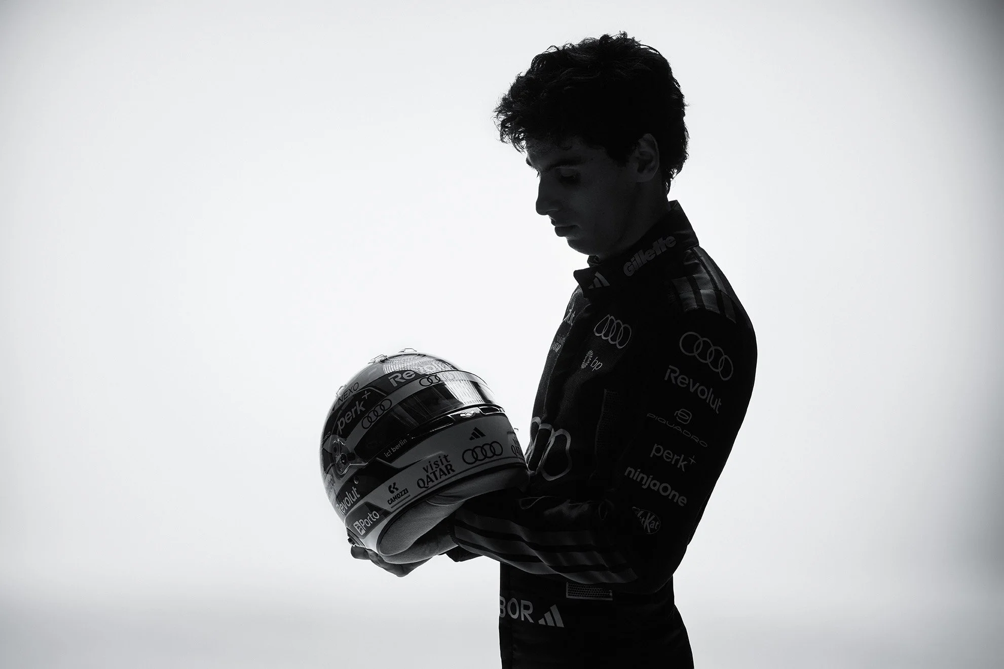 Audi Revolut F1 Team Launch Driver Portraits & Lifestyle – Automotive-Motiv 16, High-End-Retusche Bildergut